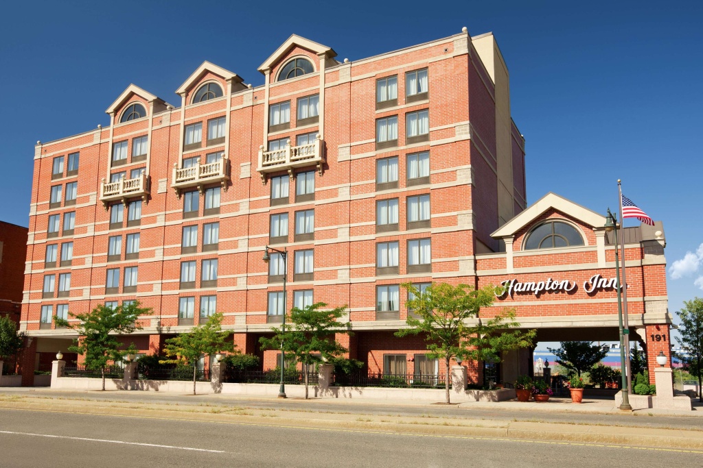 photo 1 of Hampton Inn by Hilton Boston/Cambridge