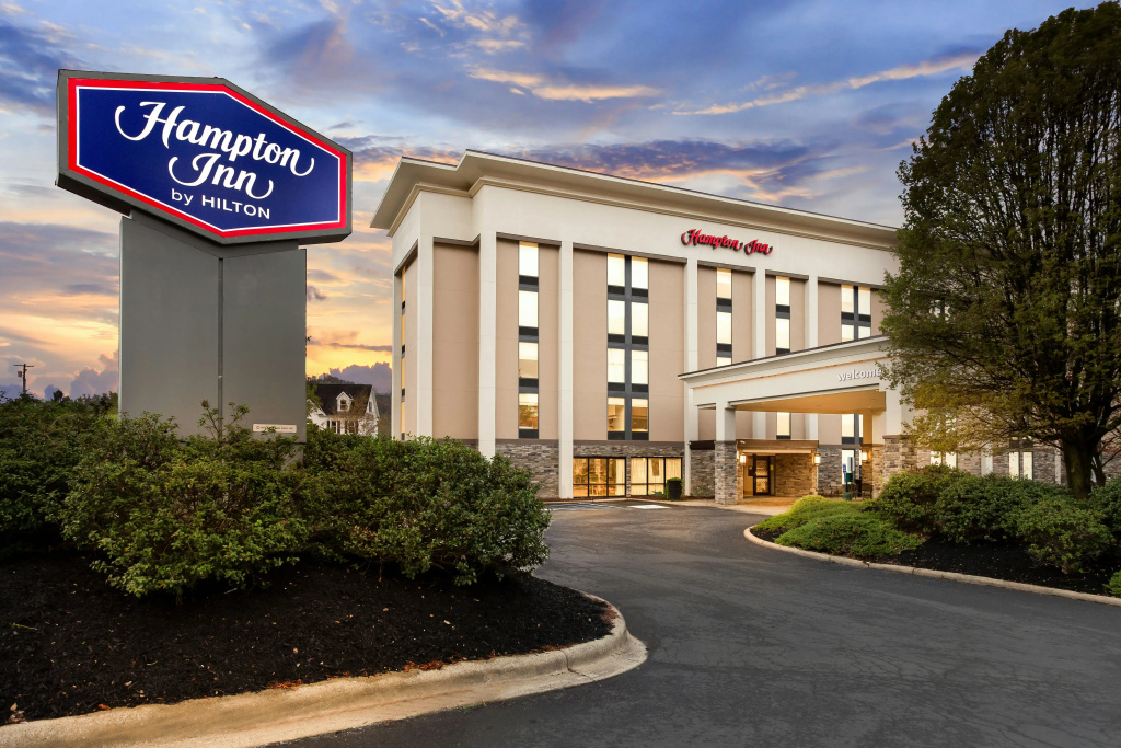 photo 1 of Hampton Inn Bridgeport/Clarksburg