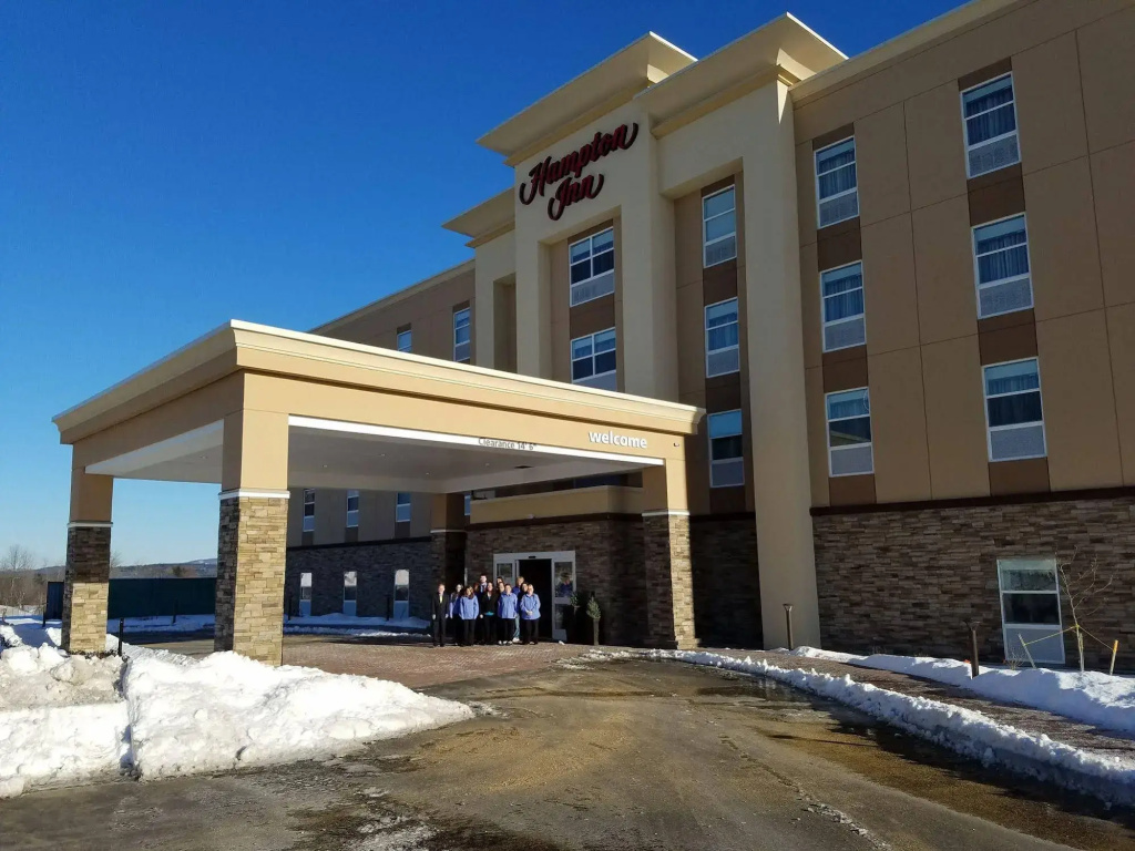 photo 1 of Hampton Inn Oxford