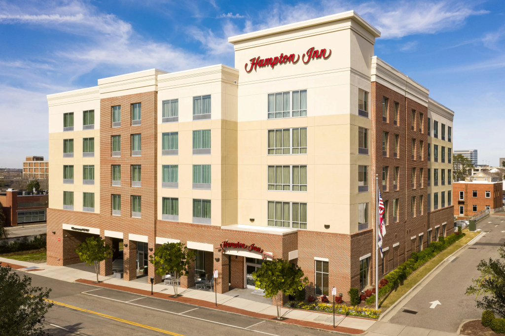 photo 1 of Hampton Inn by Hilton Wilmington Downtown