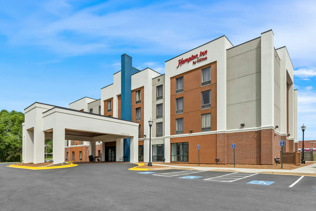 photo 1 of Hampton Inn Carrollton
