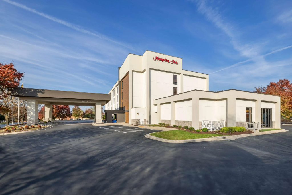 photo 1 of Hampton Inn Columbia