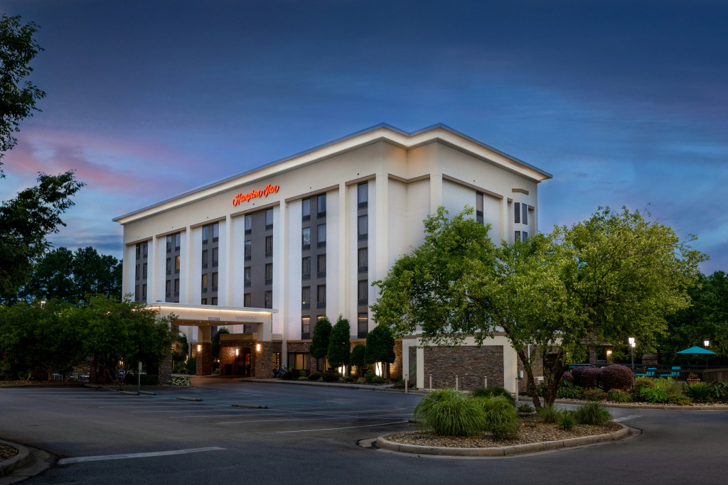 photo 1 of Hampton Inn Columbia I-26/Harbison Blvd.
