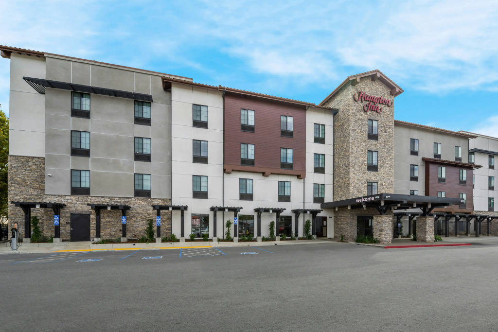 photo 1 of Hampton Inn Concord