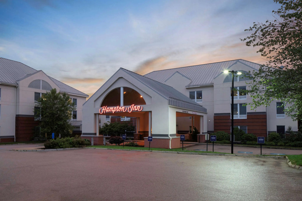 photo 1 of Hampton Inn by Hilton Concord/Bow