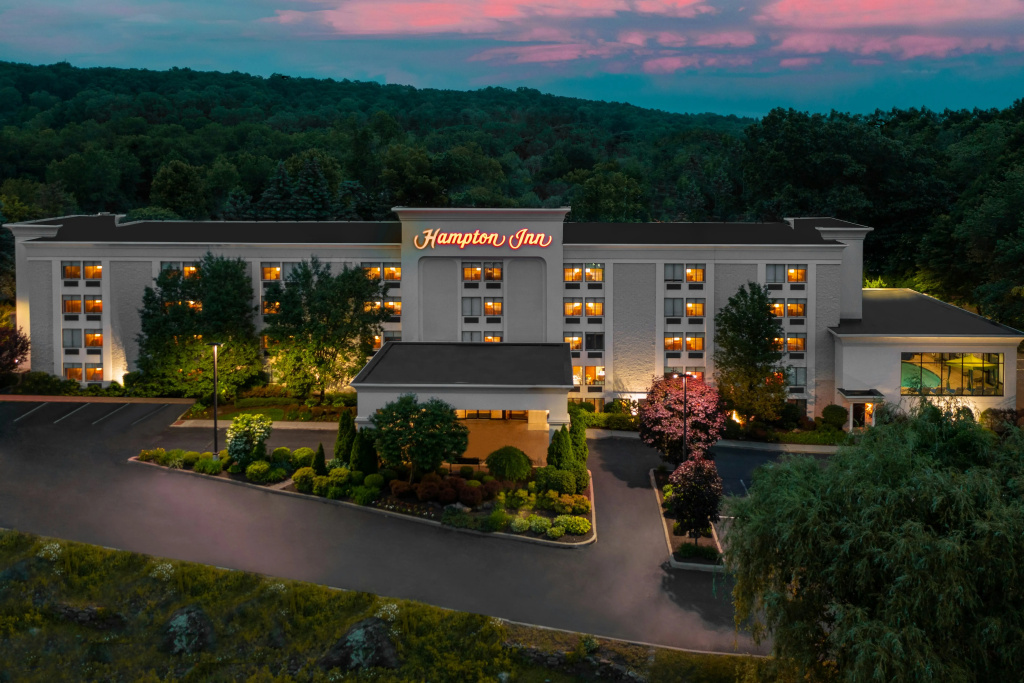photo 1 of Hampton Inn Danbury
