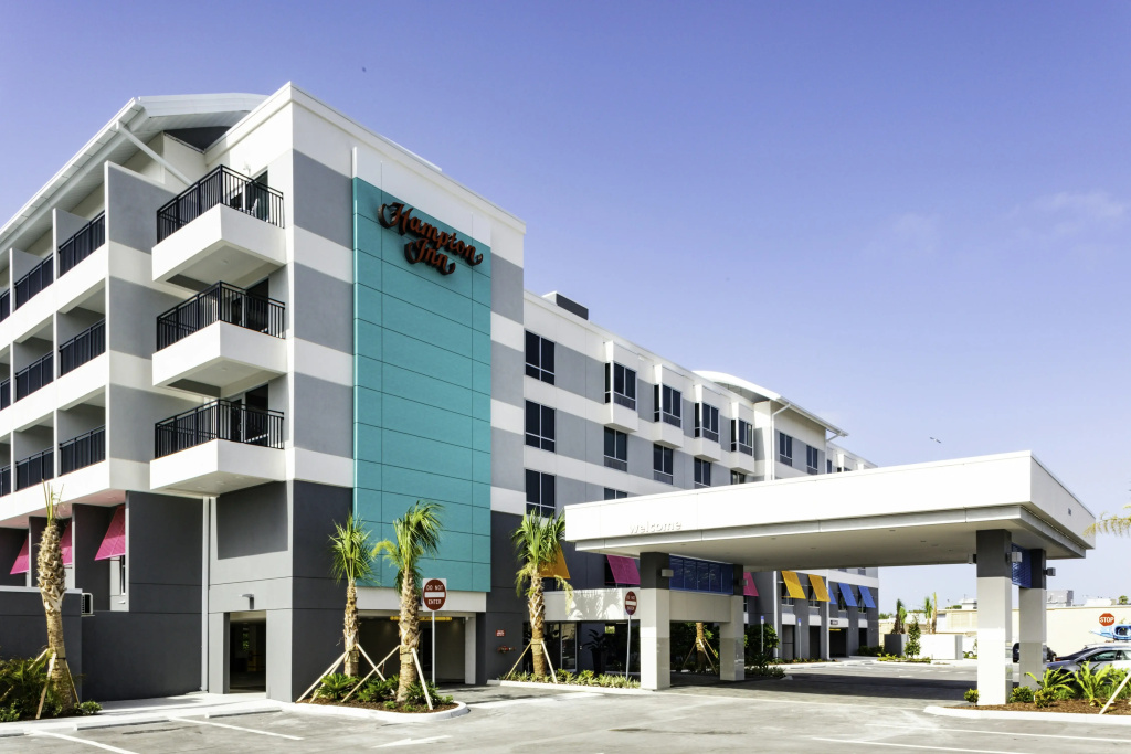 photo 1 of Hampton Inn Dunedin