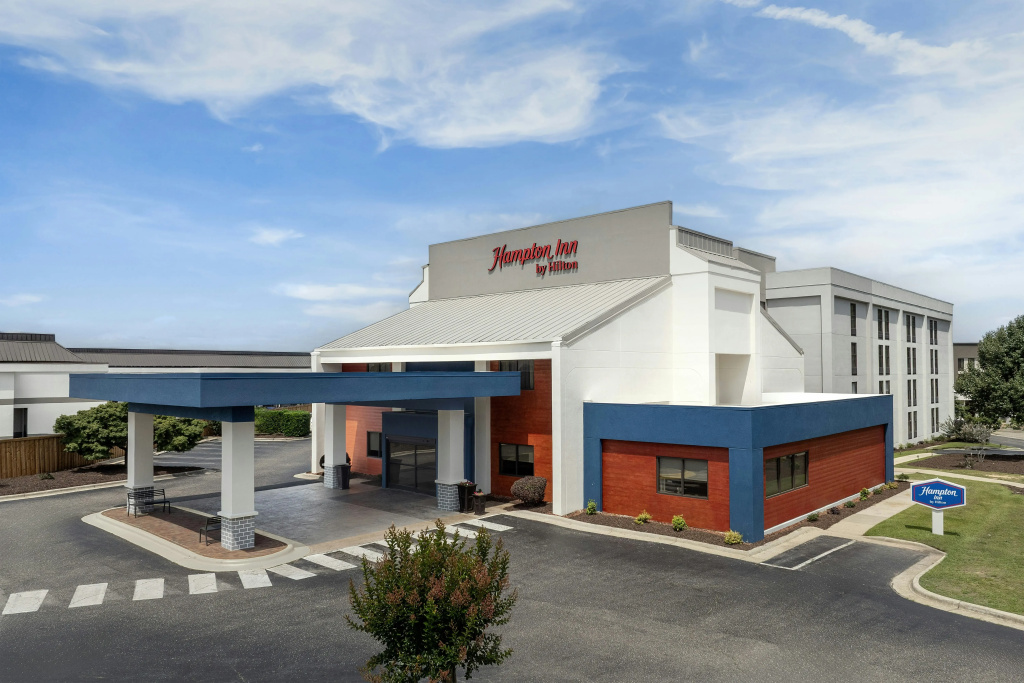 photo 1 of Hampton Inn Fayetteville Fort Bragg