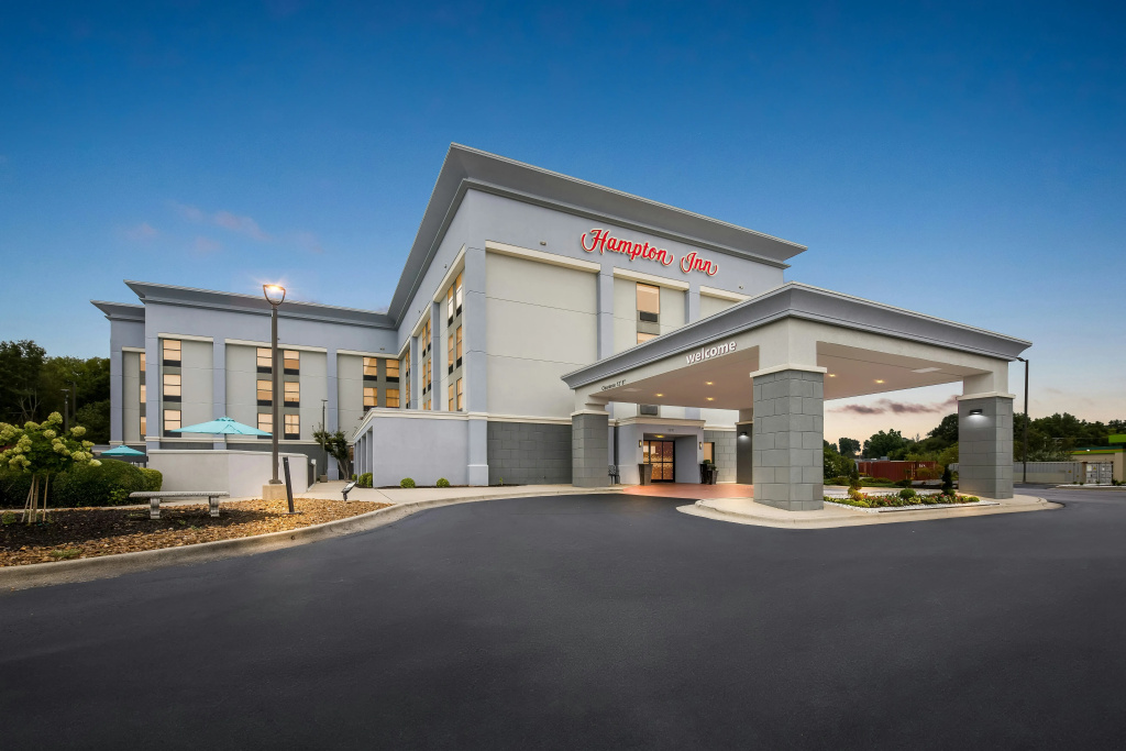 photo 1 of Hampton Inn Florence Midtown near University of North Alabama