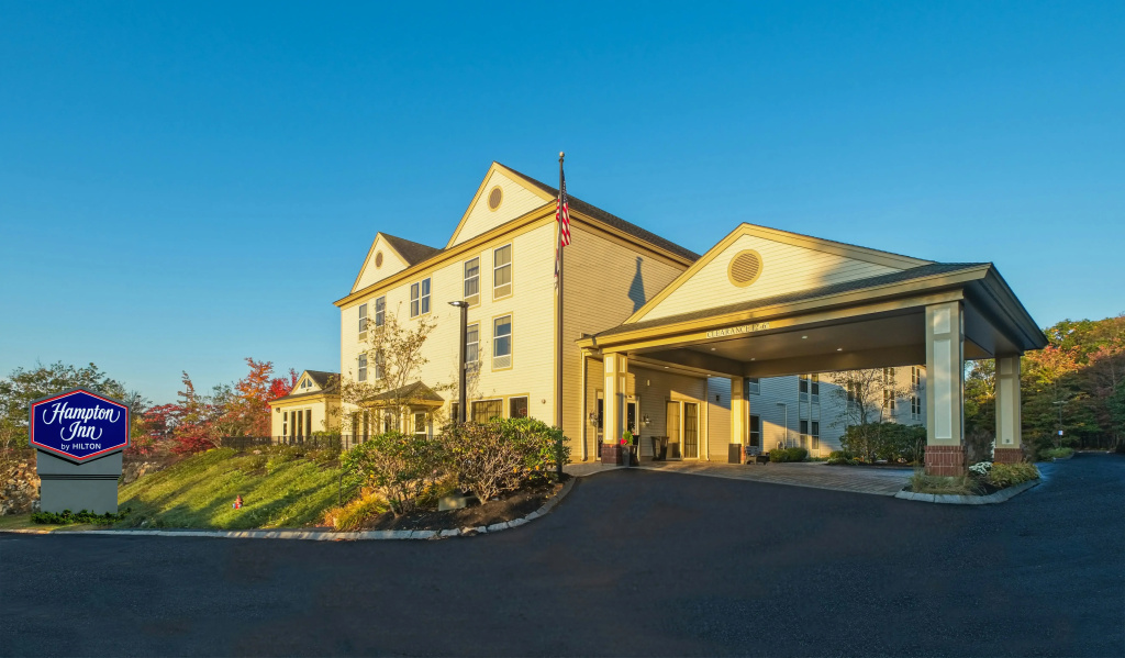 photo 1 of Hampton Inn Freeport/Brunswick