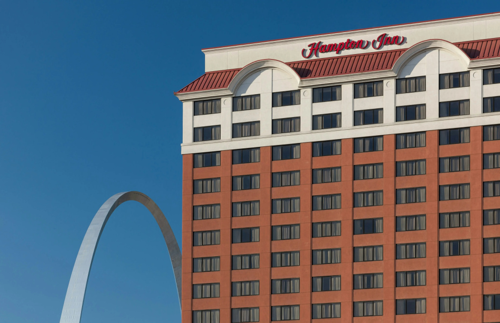 photo 1 of Hampton Inn St. Louis-Downtown (At the Gateway Arch)