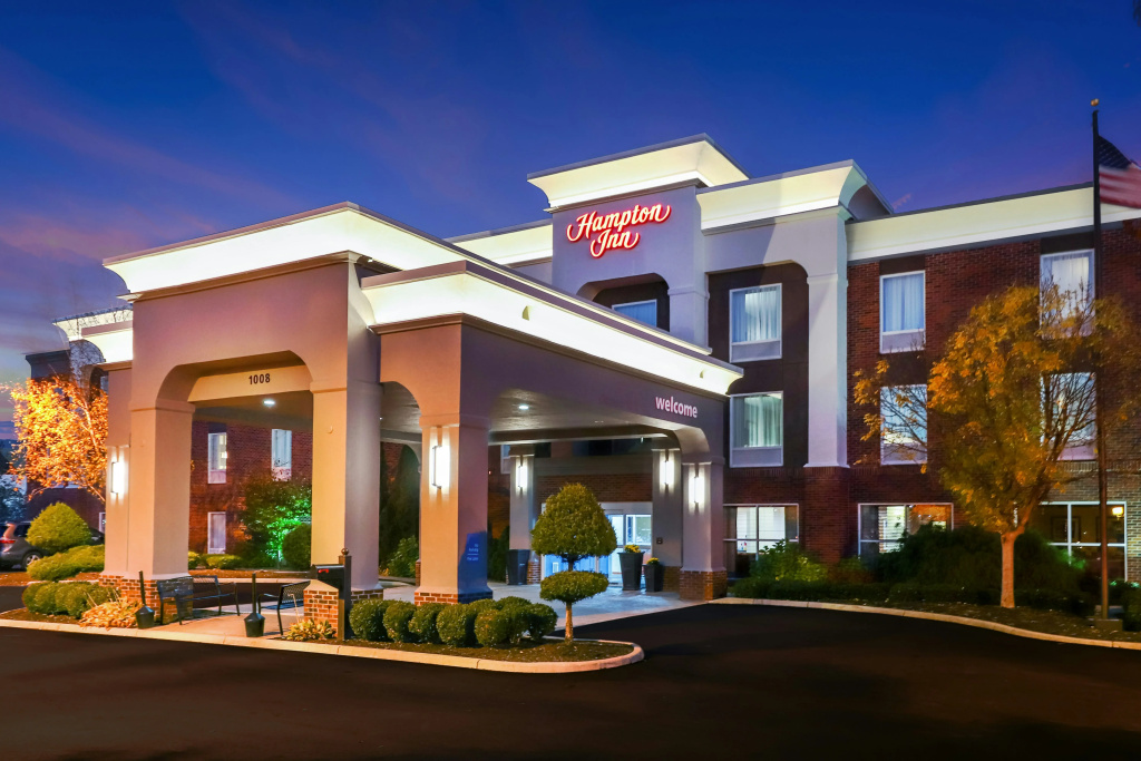 photo 1 of Hampton Inn Heath-Newark