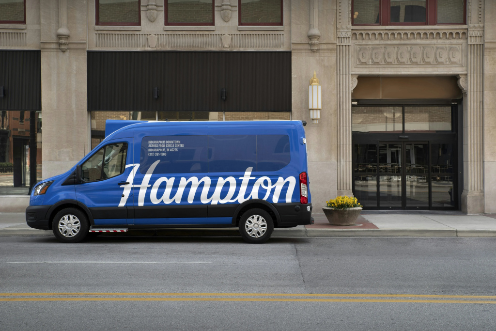 photo 1 of Hampton Inn Indianapolis Downtown Across from Circle Centre
