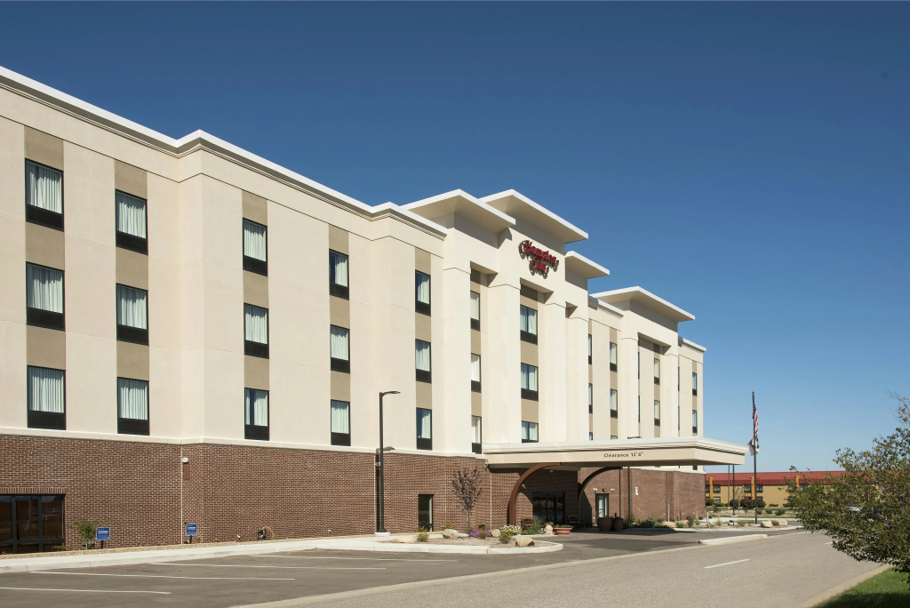 photo 1 of Hampton Inn Kalamazoo