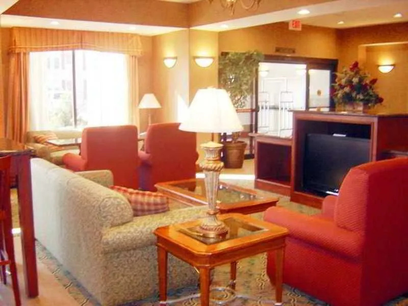 photo 1 of Hampton Inn Kansas Citynear Wo