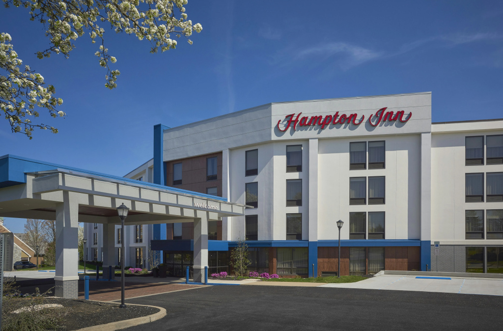 photo 1 of Hampton Inn Lancaster