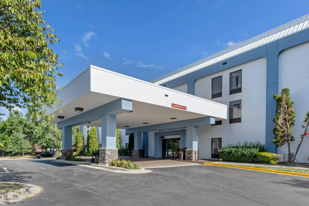 photo 1 of Comfort Inn Laurel - Fort Meade