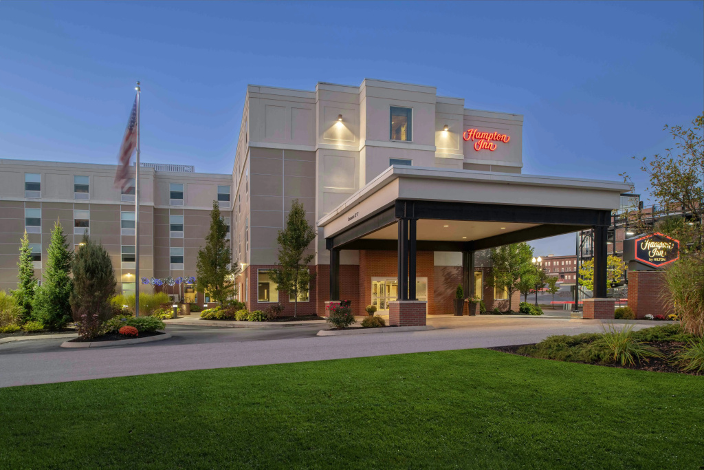 photo 1 of Hampton Inn Lewiston-Auburn