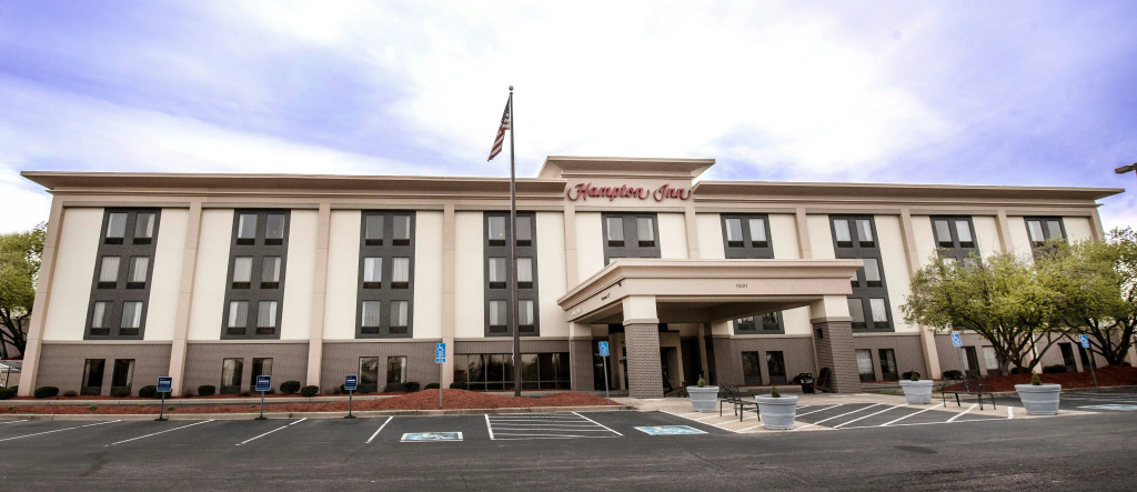 photo 1 of Hampton Inn Louisville-North/Clarksville
