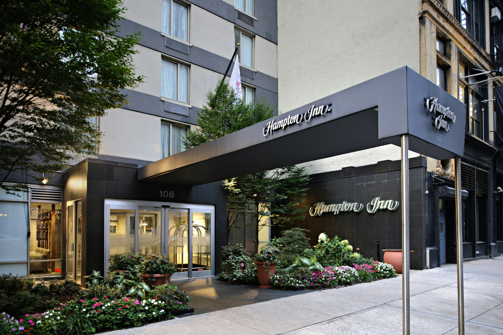 photo 1 of Hampton Inn Manhattan-Chelsea