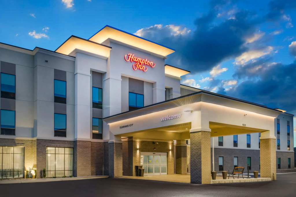 photo 1 of Hampton Inn Newport