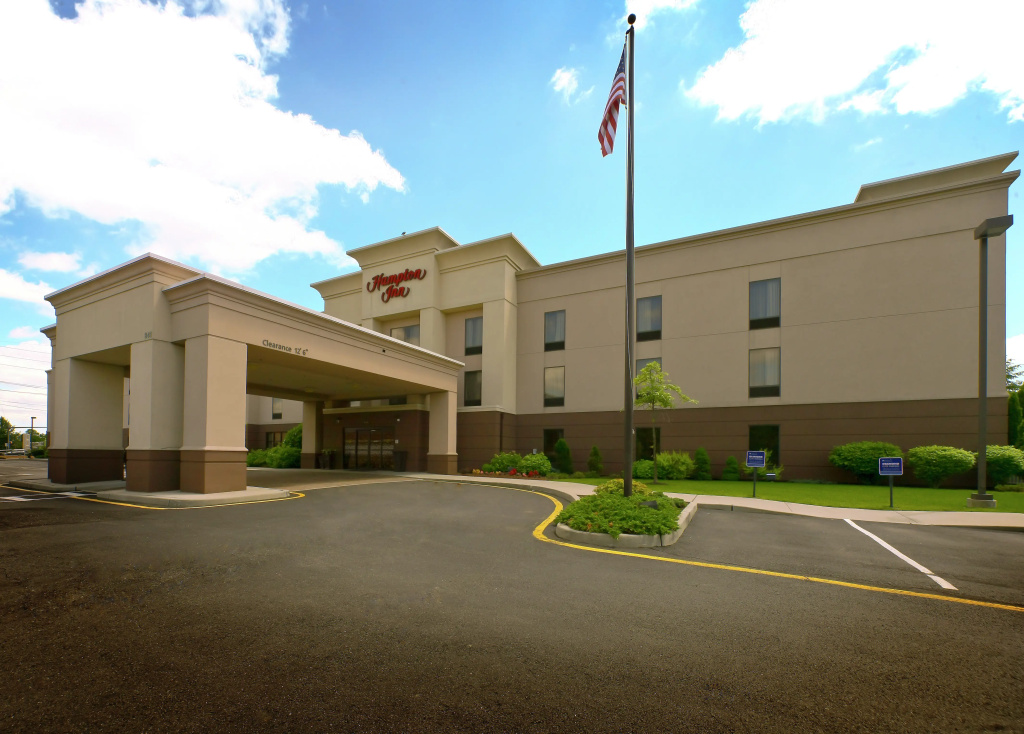 photo 1 of Hampton Inn North Brunswick / New Brunswick