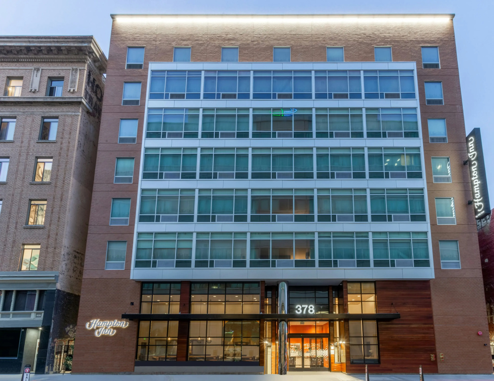 photo 1 of Hampton Inn Oakland Downtown-City Center