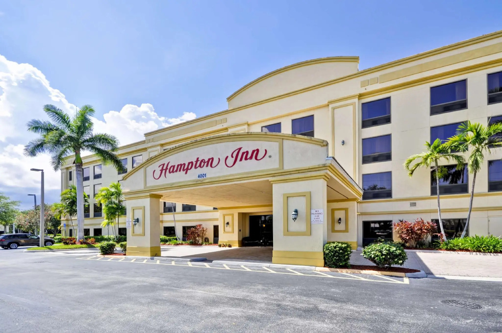 photo 1 of Hampton Inn Palm Beach Gardens