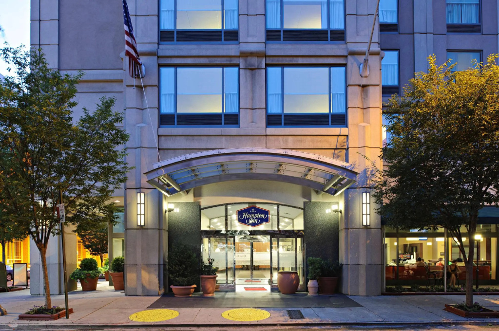 photo 1 of Hampton Inn Philadelphia Center City-Convention Center
