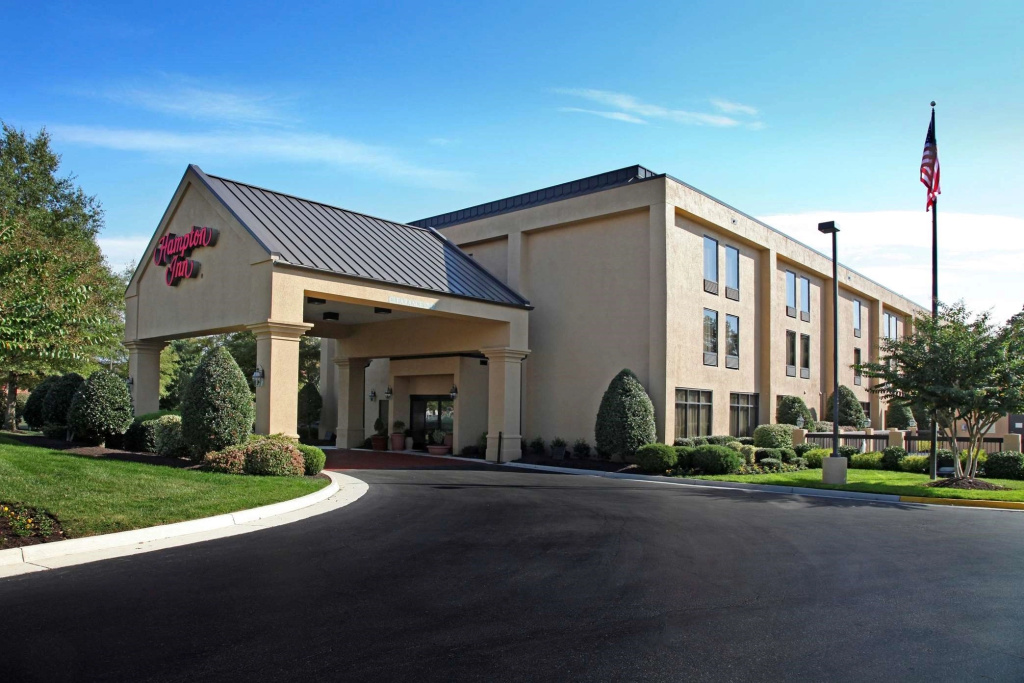 photo 1 of Hampton Inn Richmond-North/Ashland