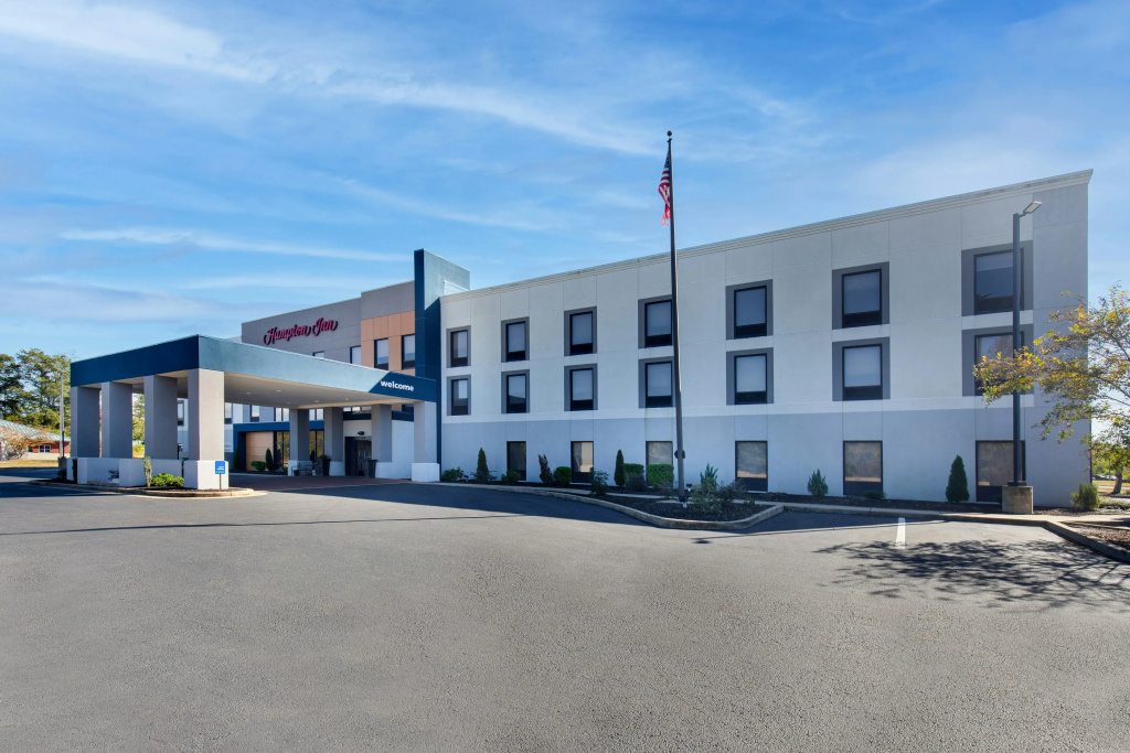 photo 1 of Hampton Inn Selma