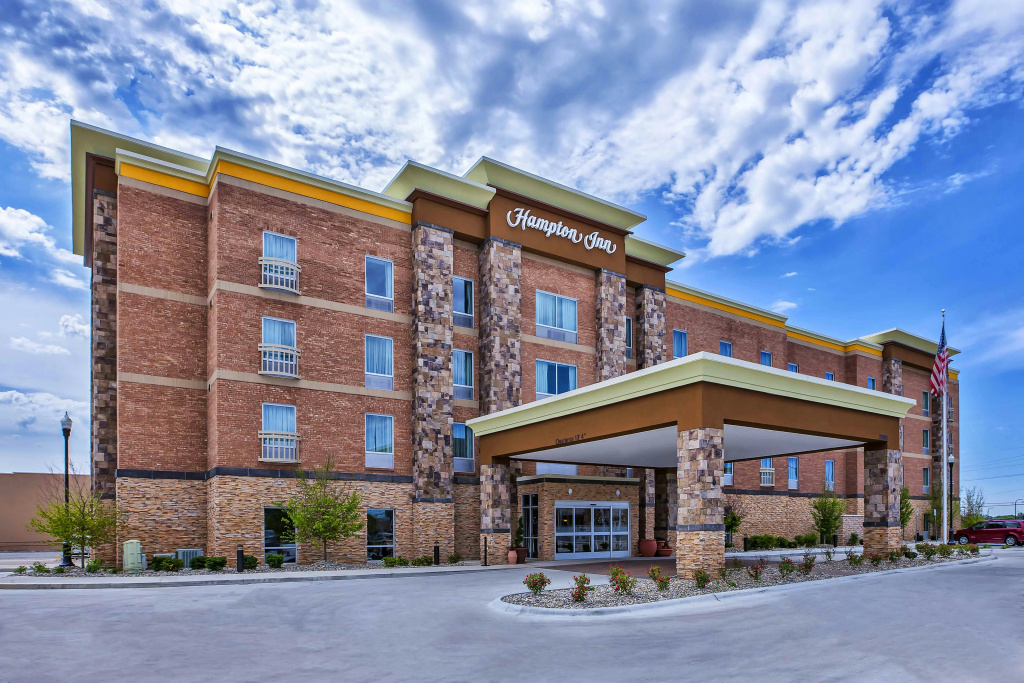 photo 1 of Hampton Inn by Hilton West Bloomfield Novi
