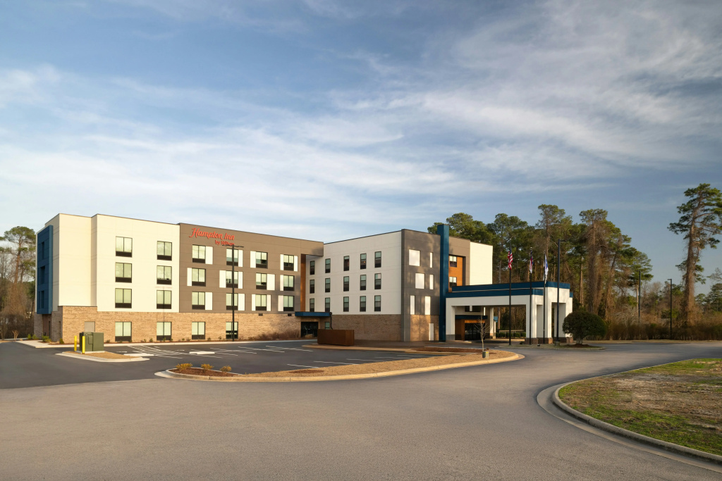 photo 1 of Hampton Inn Spring Lake Fayetteville