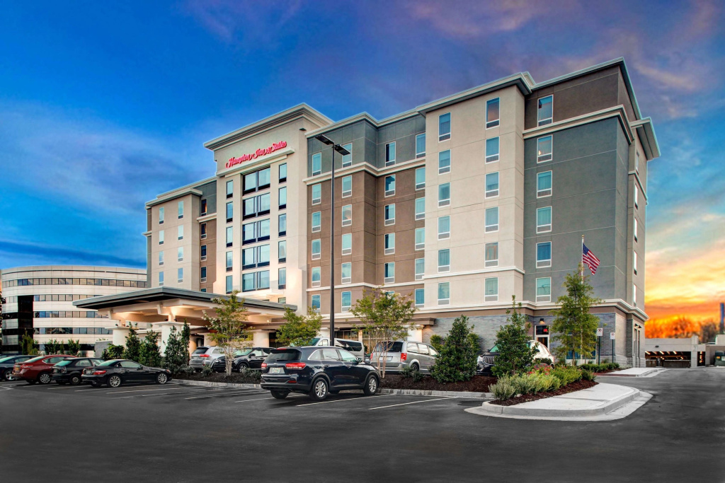 photo 1 of Hampton Inn & Suites by Hilton Atlanta Perimeter Dunwoody