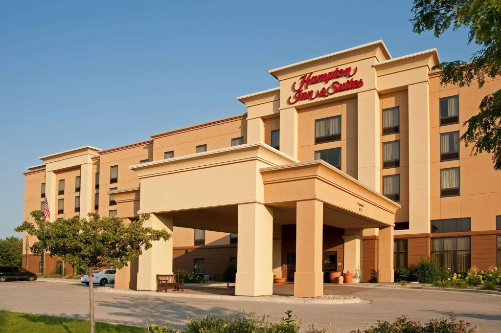 photo 1 of Hampton Inn & Suites Bloomington-Normal