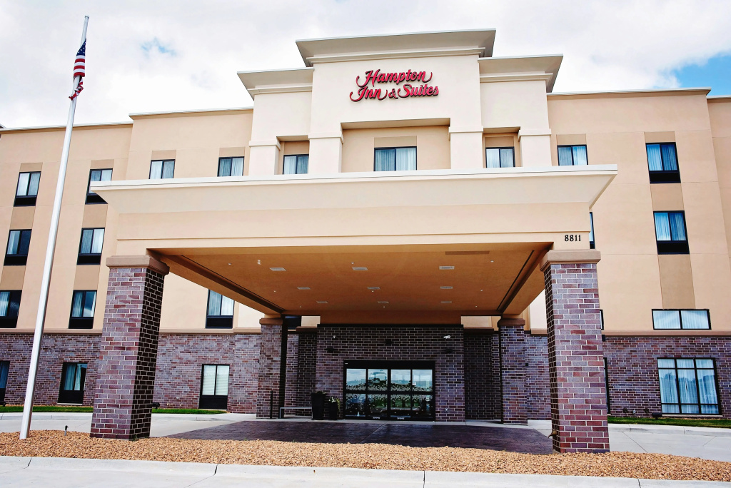 photo 1 of Hampton Inn & Suites Des Moines/Urbandale