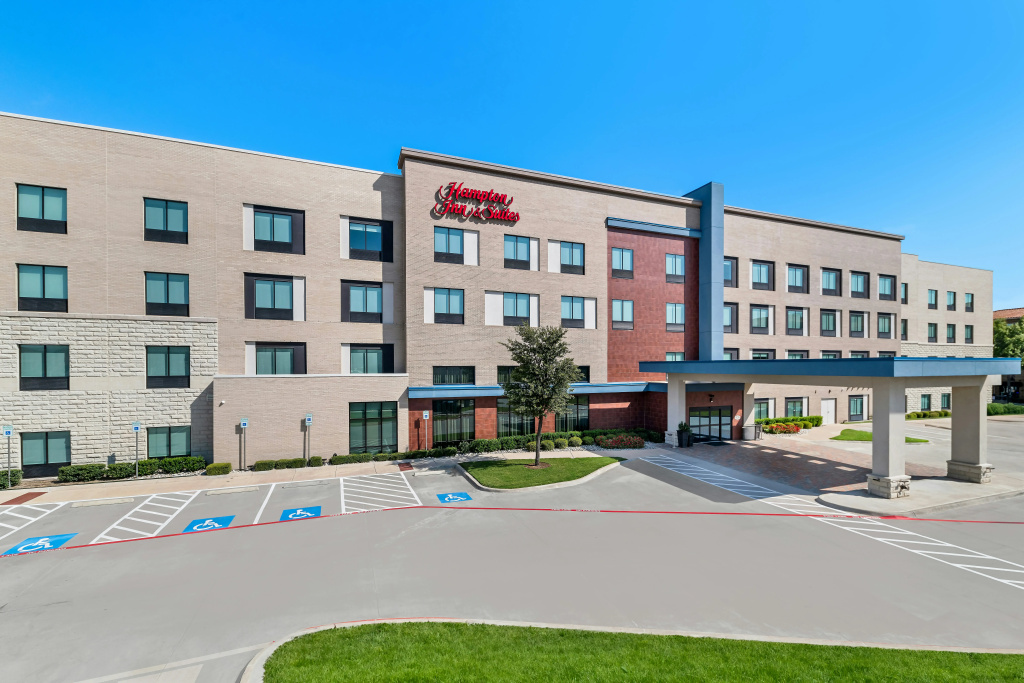 photo 1 of Hampton Inn & Suites Farmers Branch Dallas