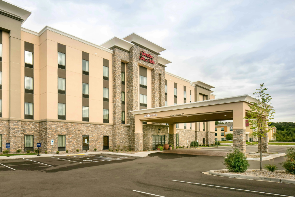 photo 1 of Hampton Inn & Suites Hudson