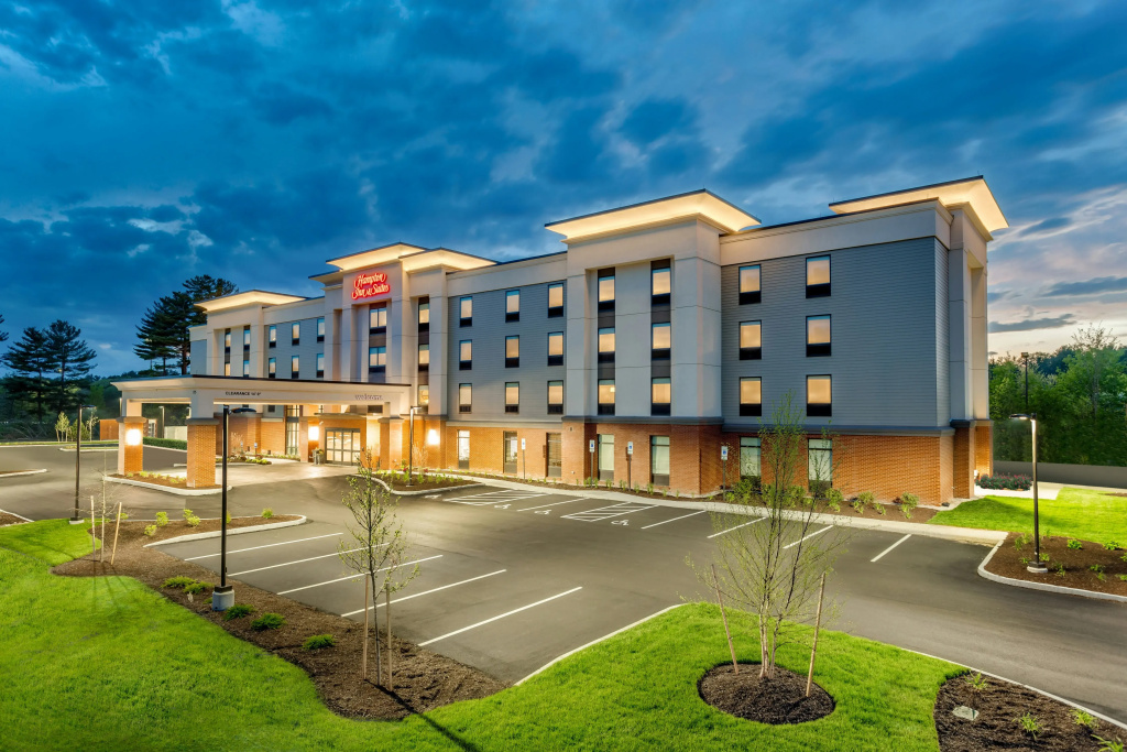 photo 1 of Hampton Inn & Suites Kittery-Portsmouth