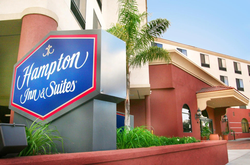 photo 1 of Hampton Inn & Suites Los Angeles Burbank Airport
