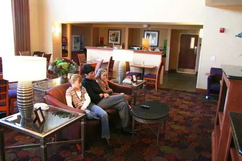 photo 1 of Hampton Inn & Suites Moline-Quad City International Airport