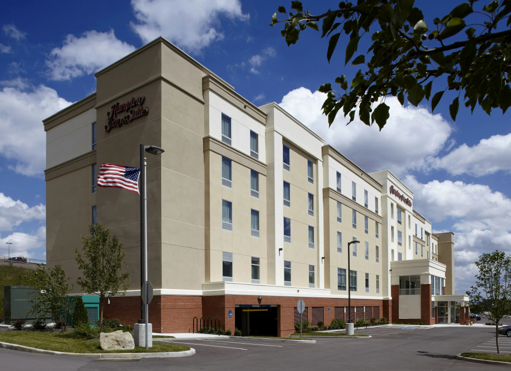 photo 1 of Hampton Inn & Suites Pittsburgh Airport South–Settlers Ridge