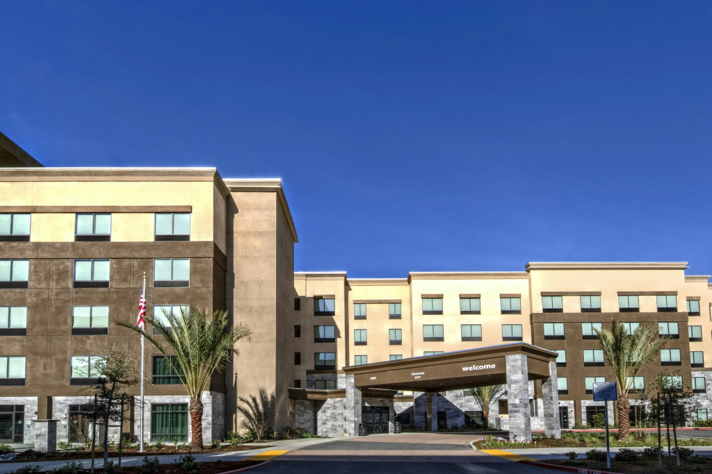 photo 1 of Hampton Inn & Suites San Jose Airport