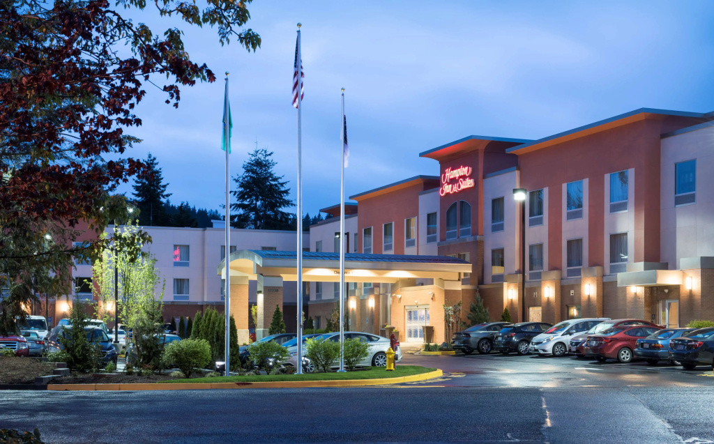 photo 1 of Hampton Inn & Suites Seattle/Redmond