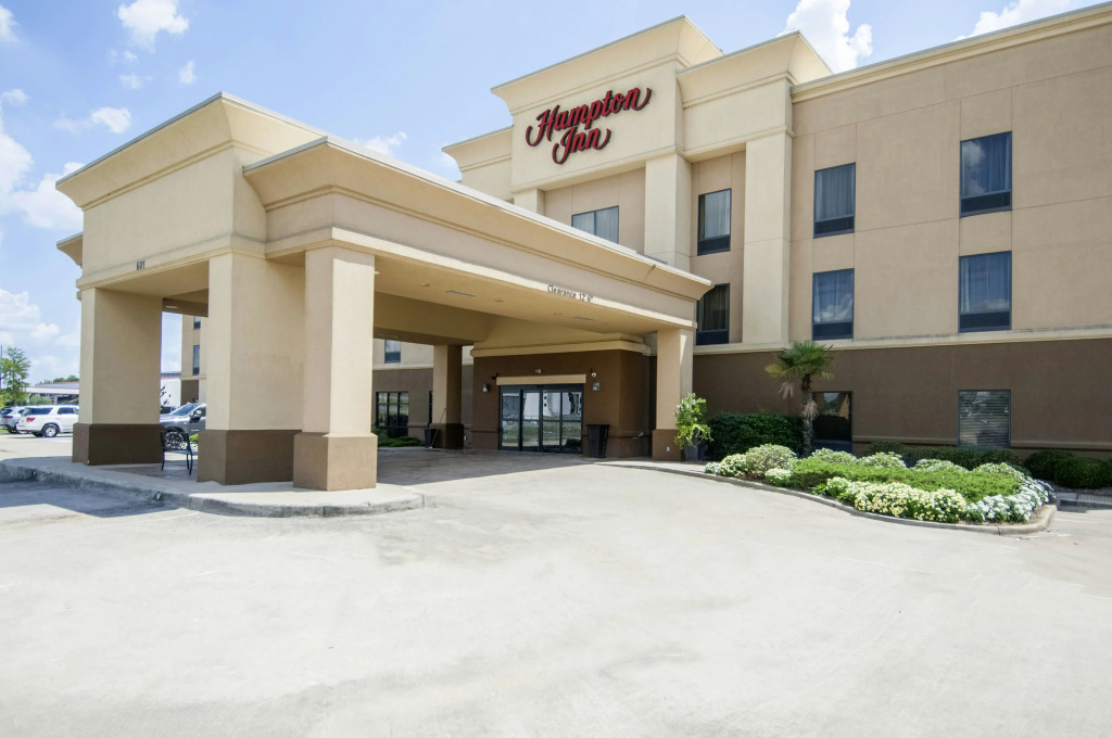 photo 1 of Hampton Inn West Monroe