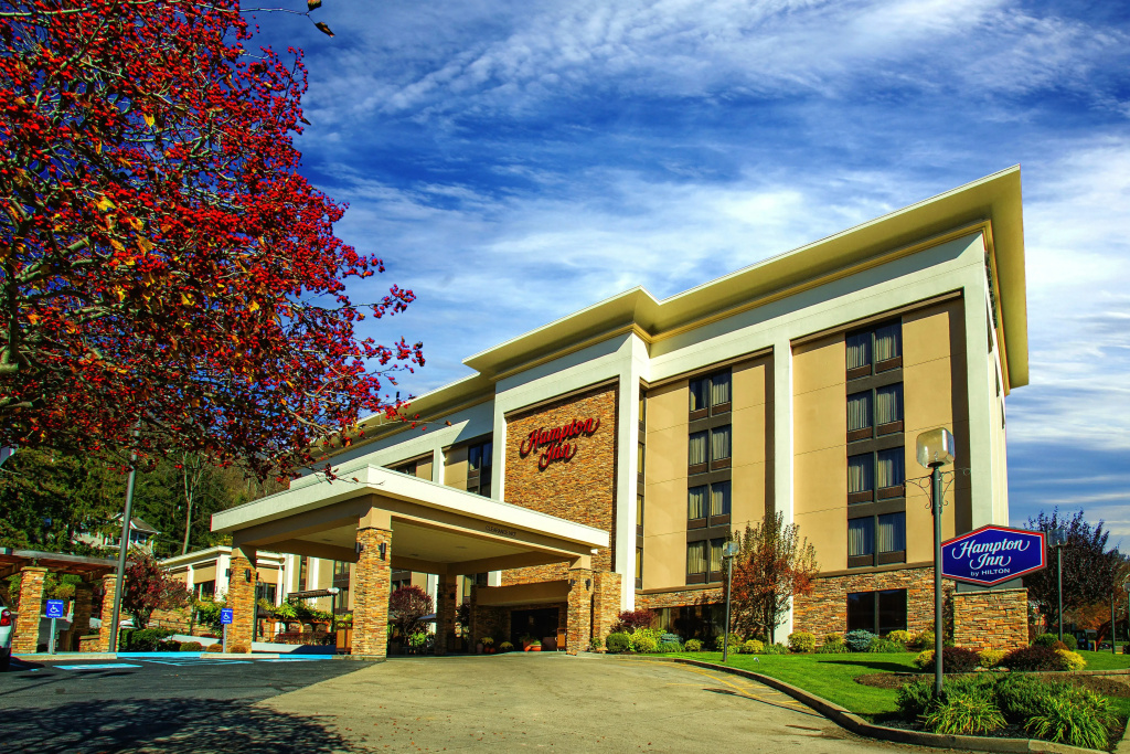 photo 1 of Hampton Inn Wheeling