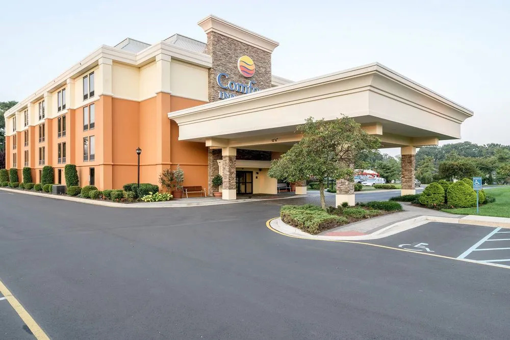 photo 1 of Hampton Inn Wilmington/newark