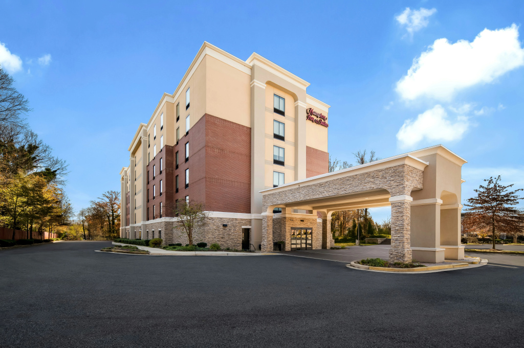 photo 1 of Hampton Inn & Suites Camp Springs/Andrews AFB