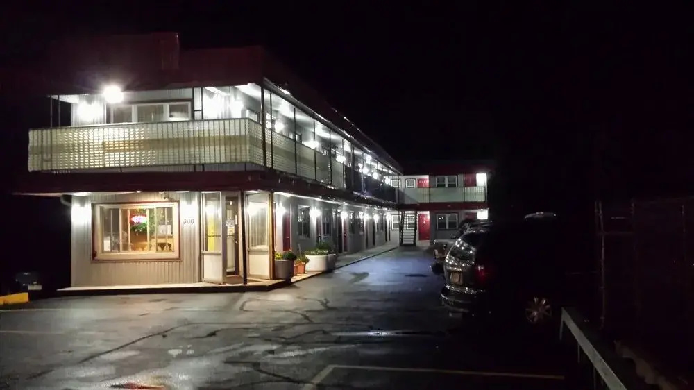 photo 1 of Happy Journey Motel