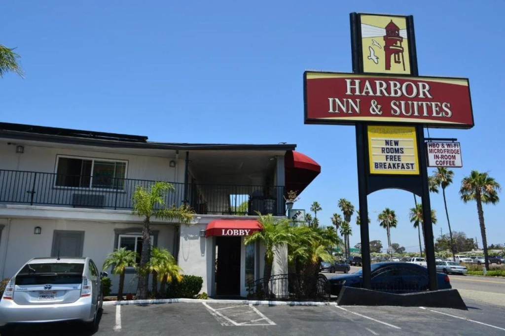 photo 1 of Harbor Inn & Suites